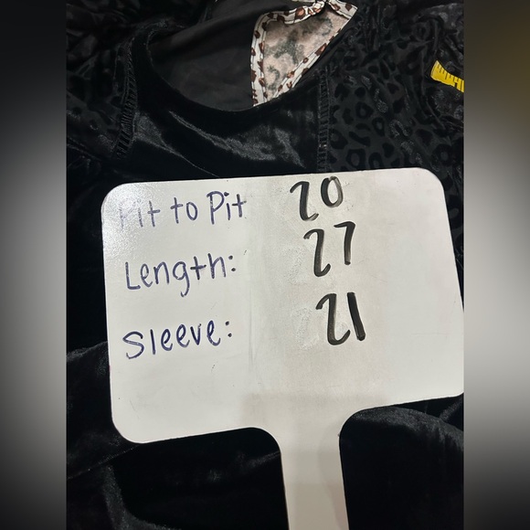 Umgee Black Velvet Top Size M Western Boho Peasant Leopard Burnout Dark Romantic - Picture 7 of 7